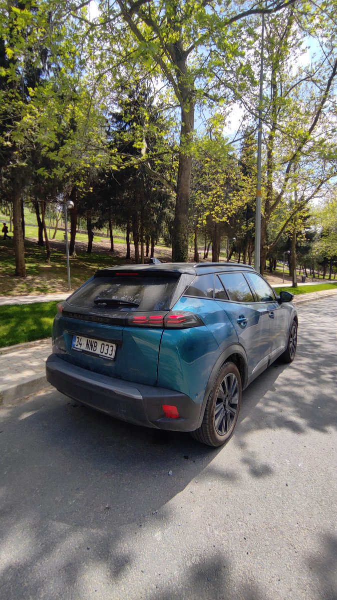 alkanhkn's tweet photo. Test Merkezi‼️Yeni Peugeot e-2008☑️

📌Motor Gücü: 115 kW (156 HP)
📌Tork: 260 Nm
📌Batarya Kapasitesi: 54 kWh (Brüt), 51 kWh (Net)
📌Menzil (WLTP): Yaklaşık 406 km
📌Şarj Süresi (DC Hızlı Şarj - %20-80): Yaklaşık 30 dk (100 kW)
📌Bagaj Hacmi: 434 Litre
📌Ağırlık: ~1550 kg https://t.co/IcyD9mOQlM