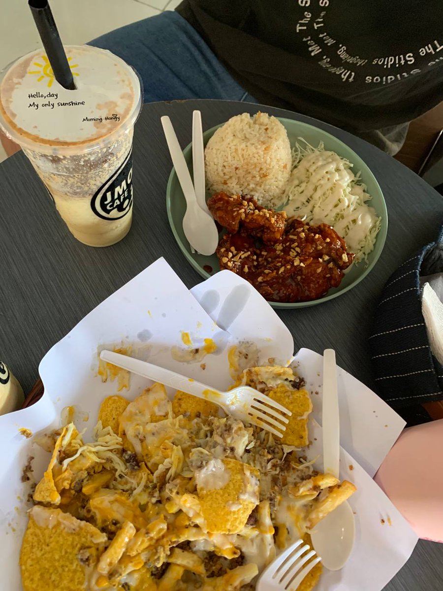 mark_desoloc's tweet photo. yum https://t.co/ohYtRqhR2M