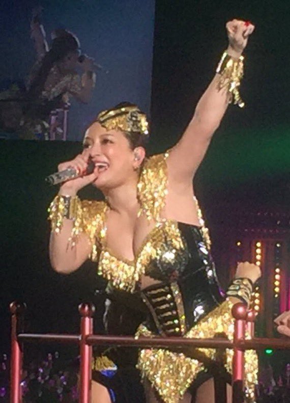 進撃のバズ動画 tweet media