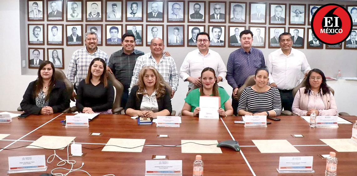 ElInformanteMX's tweet photo. @miguelarponce impulsa #ObrasPúblicas y #ParticipaciónCiudadana en #Lerma
@LermaMex impulsa proyectos de #infraestructura y reconoce #aportaciones de la #ciudadanía en #CabildoAbierto.
https://t.co/MAzd9nMVnR https://t.co/PohfbgOP9N