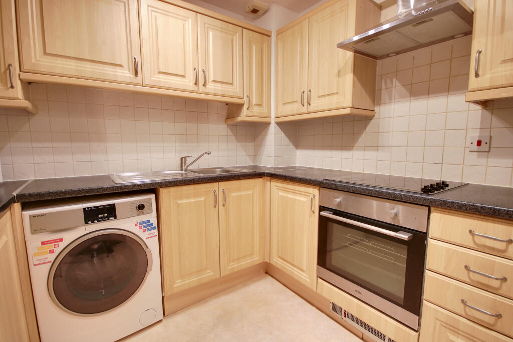 FieldPalmer's tweet image. This well -presented two bedroom #apartment is ideally situated in a highly sough-after location in St Denys #Southampton

🏠Info- fieldpalmer.com/properties/st-…

📲Call Field Palmer Bitterne 023 8042 2600