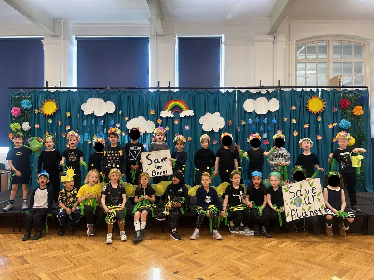 wtwschool's tweet photo. Year 1’s fantastic flower assembly! 🌹🌸🌺🌷🌻 https://t.co/ZawjWZVVeI