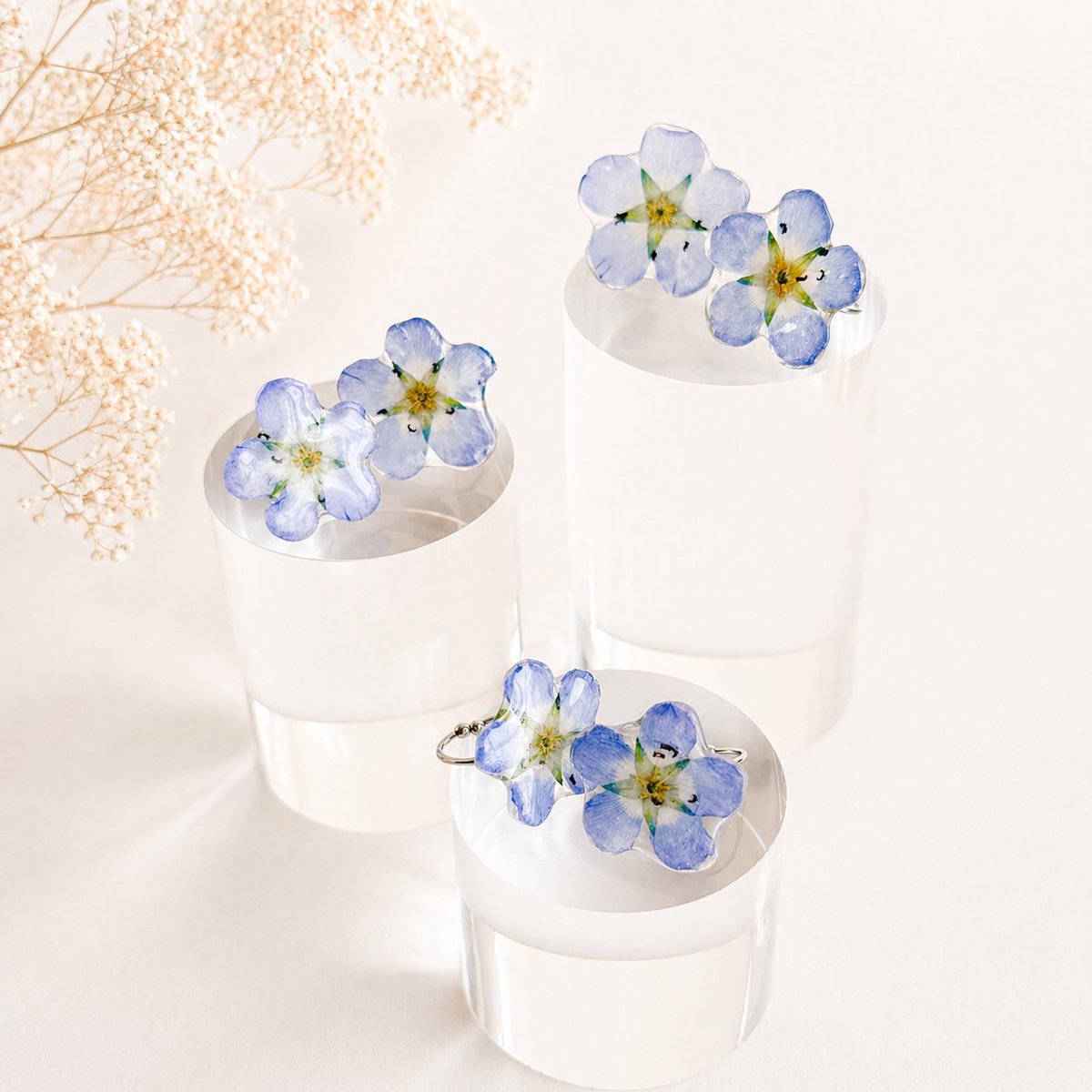 Emilybloomify's tweet photo. ネモフィラのリングとネックレス
本日21時よりオンラインショップで販売いたします。
ぜひショップを見に来てください╰(*´︶`*)╯♡

https://t.co/5rdj98ozi2 https://t.co/Lm7pkCGkrU