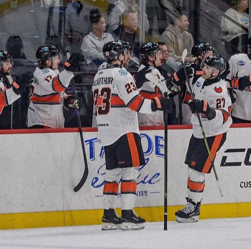HockeyMaritime's tweet photo. It was all Kansas City Mavericks in the ECHL as they take a commanding 3-0 series lead after defeating the Tahoe Knight Monsters 7-2.

Colby MacArthur recorded a pair of assists for his first career pro playoff point 🔥.

#ECHL #PEI #MacArthur #HockeyX https://t.co/dRFkCBMAHh