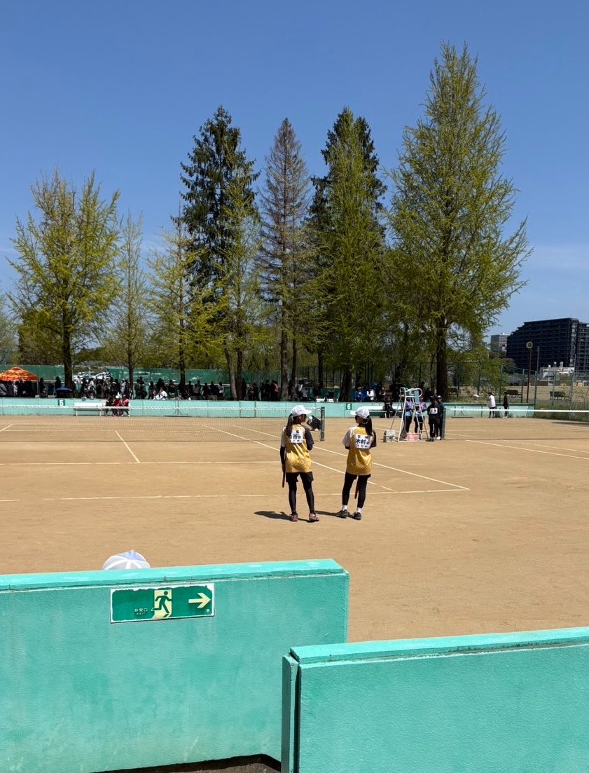 KSTC15's tweet photo. 令和8年度 小島杯第77回宮城県中学生ソフトテニス大会 に当クラブ活動中(スポット含む)の4名が出場しました！
男子はまさかの2日目初っ飛び💦
女子は目標まで僅かに届かずベスト16でした😌
3名は来年もチャンスが有るので、もっと話しを良く聞いて練習に臨みましょう✊

#河北stc 
#宮城
#小島杯 https://t.co/4LCKve9neN