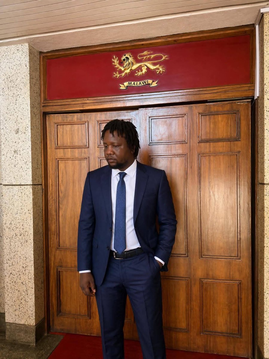 Malawi24's tweet photo. BWB board chair with State House links defends wife over dollar display

Blantyre Water Board (BWB) Chairperson Stanley Chirwa, who is linked to State House, has moved to defend his family after a video surfaced online showing one of his wives displaying what appears to be large sums of US dollars, sparking public outrage amid Malawi’s worsening forex shortage.

Read more at:

https://t.co/2qUBbYkQec