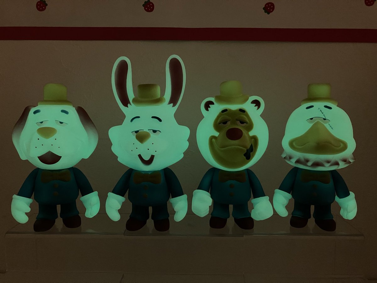 shuminuma_c_tim's tweet photo. 実は当選しておりました🥺✨
SWINGTOYS 11th annivnersary 4Set🐰
11周年おめでとうございます㊗️
この表情たまんないです💕
そしてめっちゃ光ります‼️蓄光最高😆
イベント行くために当面は抑えて充電しないと…
#SWINGTOYS https://t.co/piwQuZARXj