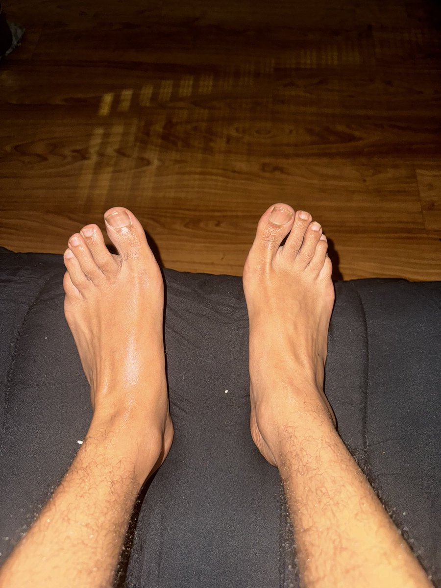 NovvaKaneTTG's tweet photo. I Have Some Pretty Feet‼️😍😍👅 #GetYouABitchWithPrettiFeet 👑💕🩷🦶🏽 https://t.co/9iZkafpkDU