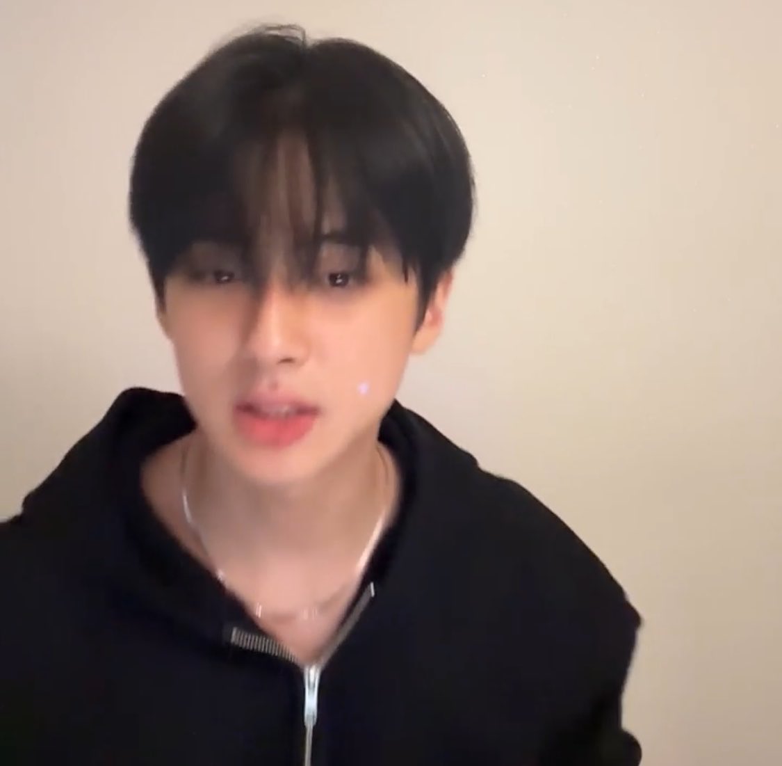 묭이 tweet media