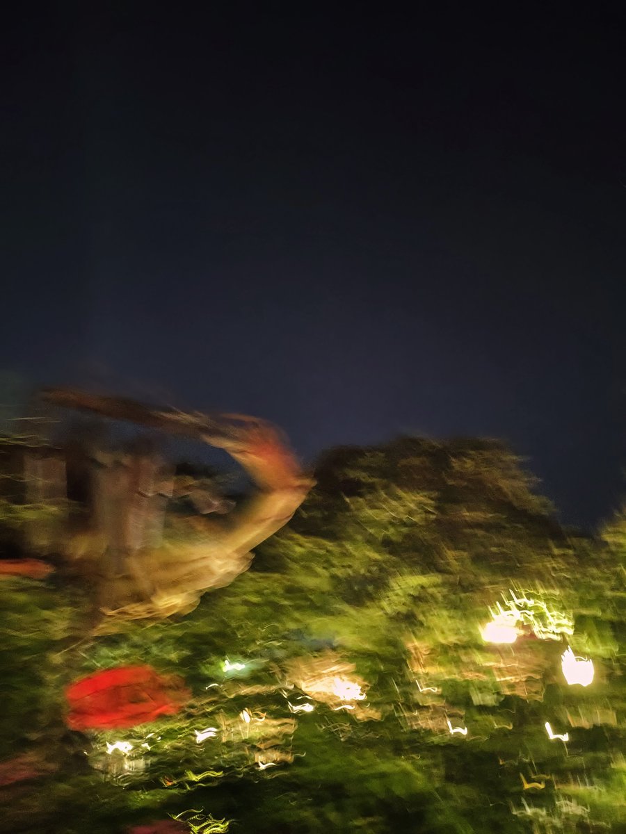 everyonu's tweet photo. fiuh https://t.co/zfv6VYOlqI