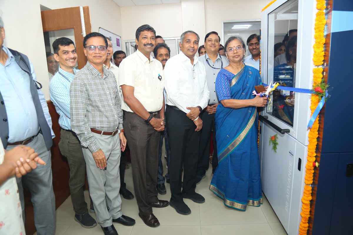 csiriict's tweet photo. Pleased to announce that the advanced, state-of-the-art Powder X-ray Diffractometer equipped with a variable temperature attachment was formally inaugurated on 24 April 2026 by Honorable Dr. N. Kalaiselvi, DG, CSIR &amp; Secretary, DSIR.
@CSIRIndia 
#csiriict #XRayDiffraction https://t.co/NJM3mCTbqP