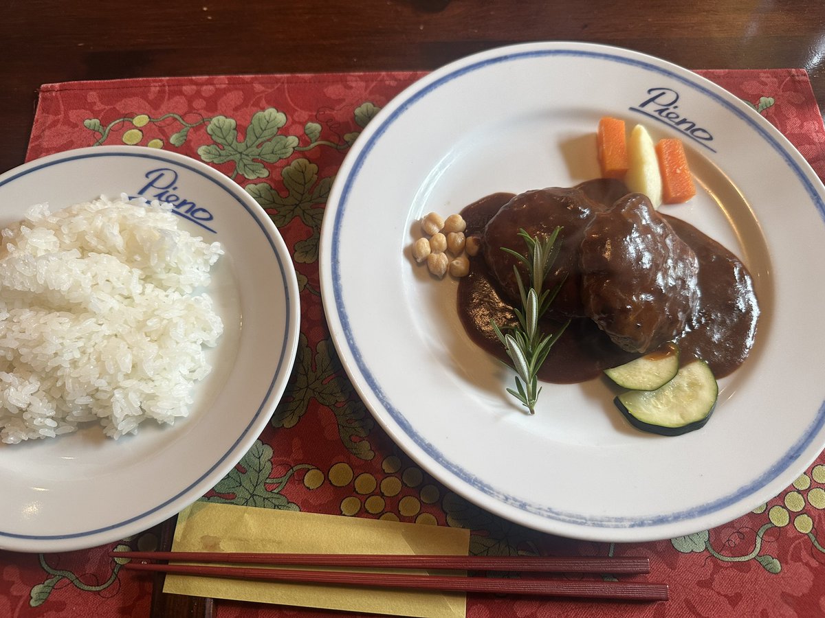 vv_bb8's tweet photo. 南欧料理ねぇ… https://t.co/IFhW7lAbV5