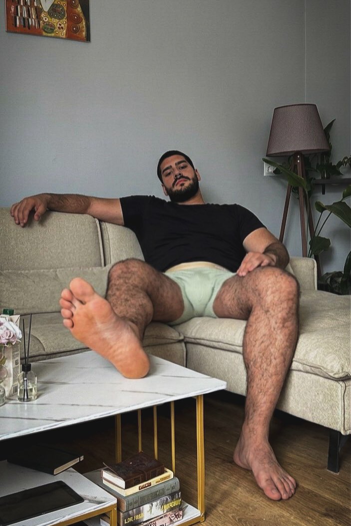 ivaandalex's tweet photo. Where you want to start worshipping? https://t.co/37jBs328d0