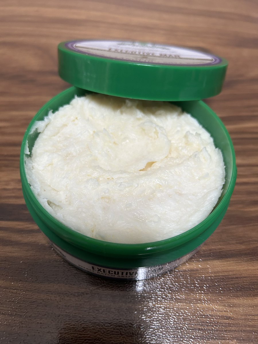 MadForMaple's tweet photo. Executive Man by the @stirlingsoap arrived today! Smells amazing! I've been trying to get this #Shaving 🪒 soap for some time. Can't wait to try it in the morning! https://t.co/qx4ZYjwQ1C