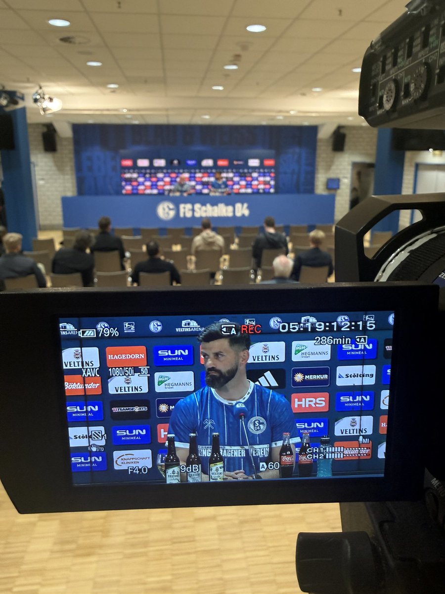 Sky_Dirk's tweet image. #Schalke - die PK gibts jetzt LIVE auf #Sky