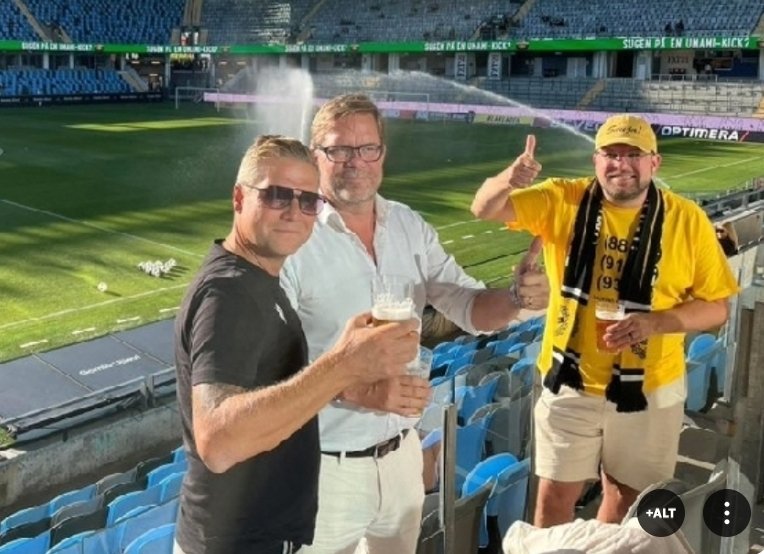 <a href="/sdkarlsson/">Mattias Karlsson</a> "När bonden inte kan simma är det alltid badbyxornas fel" Tyskt ordspråk.
Åkessons tillvaro som heltids supporter och "slacker" kan vara över för gott.
(Sd har själva infört aktivitetskrav (arbetsplikt) plikt att närvara för långtidsförsörjda).
