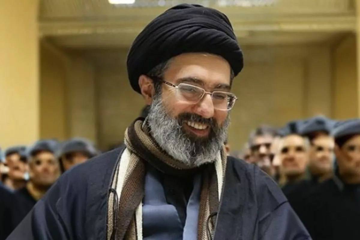 JSW_Tabyin's tweet photo. Pesan Pemimpin Revolusi Iran:

• Selat Hormuz adalah aset strategis Iran: artinya tidak dapat dinegosiasikan.

• Masa depan Teluk Persia dibayangkan tanpa AS.

• Pengelolaan Selat Hormuz berada di tangan Iran—pengambilan keputusan independen dilakukan. https://t.co/Myz2nwz5aw