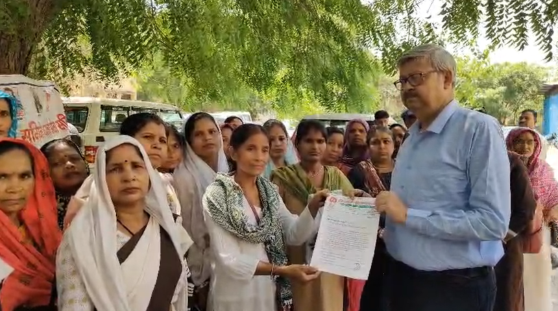 bstvlive's tweet photo. आगरा : सीएमओ कार्यालय पहुंची आशाएं
➡️आशाओं ने CMO से की मुलाकात
➡️लंबित भुगतान जल्द करने की मांग
➡️जल्द किए जाएंगे भुगतान- CMO
#Agra #ASHAWorkers #CMOOffice https://t.co/w46swnKAuN