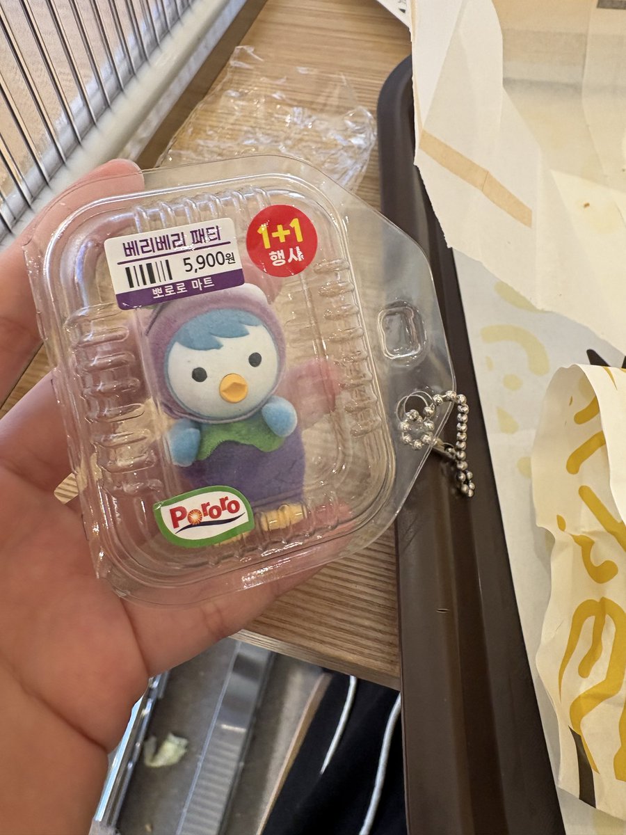 하삐 tweet media
