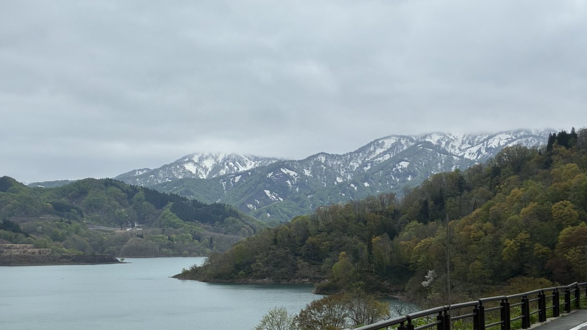 ORGOUTDOOR2's tweet photo. 4月29日
寒河江ダム月山湖から『道の駅にしかわ』へ
月山ビールソフト美味し😋
#寒河江ダム
#月山湖
#道の駅にしかわ
#月山ビールソフト https://t.co/kS9XCeVPU6