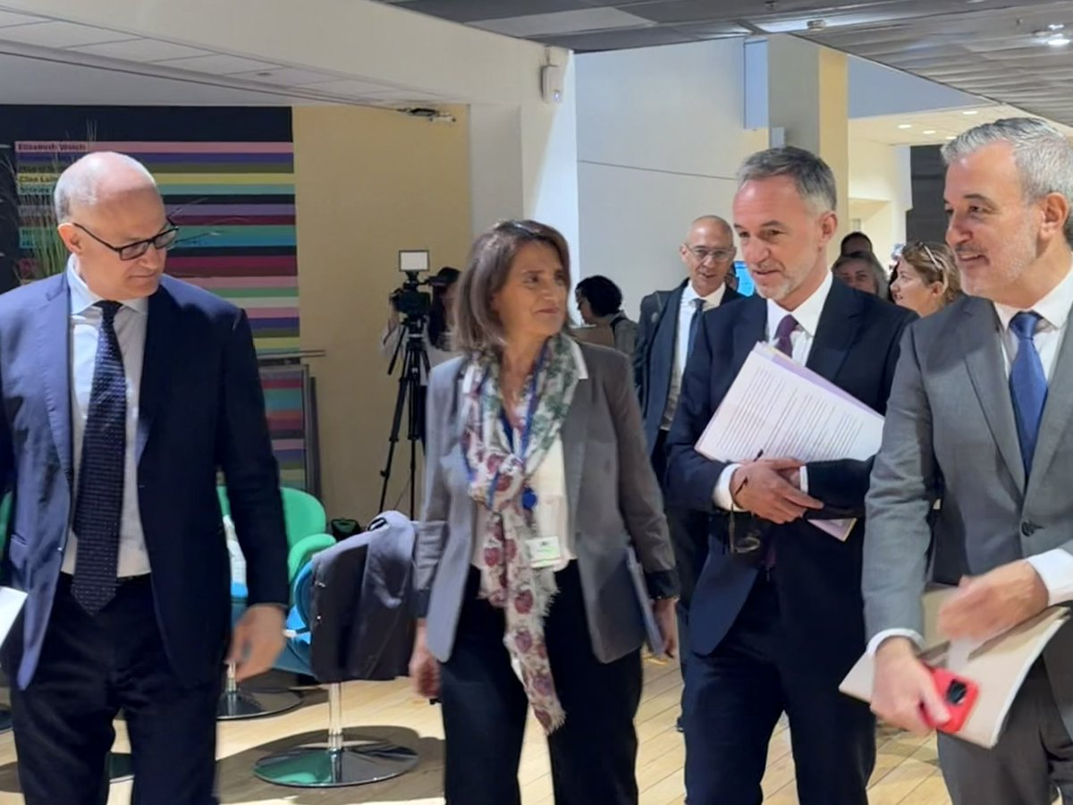 egregoire's tweet image. Je suis aujourd'hui à la Commission Européenne pour échanger avec des maires européens sur un enjeu qu'on partage : le droit au logement.

Lutter contre la spéculation, garantir l’accès pour toutes et tous, mettre fin au sans-abrisme, les défis sont nombreux et les réponses à