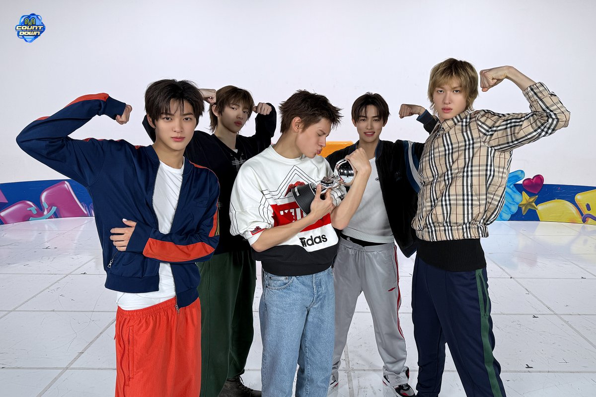 M COUNTDOWN tweet media