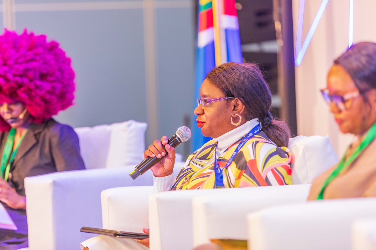 TESPOK_KENYA's tweet image. At the Connected Africa Summit, Dr Fiona Asonga emphasized empowering girls in STEM from an early age. She urged parents, especially mothers to introduce children to coding early to build an inclusive digital future.
#ConnectedAfrica #WomenInTech #STEM #DigitalInclusion