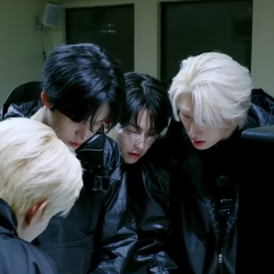 전투원 tweet media