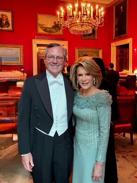 Ambassador Warren Stephens tweet media