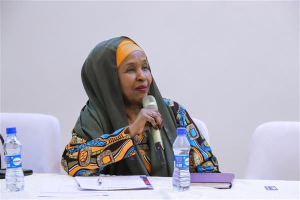 unwomenafrica's tweet image. Women must be at the center of humanitarian action, governance, and peacebuilding. We are working with partners in Somalia to advance gender equality and strengthen the rights of women and girls. Women at the center means sustainable peace.
#WomenLeadPeaceFollows  #GenderEquality