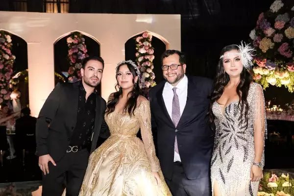 Neoliberalover tweet media