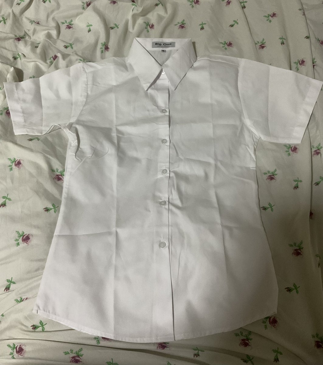 2handandclothes's tweet photo. ส่งต่อเสื้อนักศึกษา มือ1ค่ะซื้อมาไม่เคยใส่เลยพอดีว่าสั่งมาผิดไซส์ มี2ตัวค่า(ไซส์xl อก36) ตัวละ 100 รวมส่งให้เลยค่า รับสองตัว180ค่า

#เสื้อผ้ามือสอง #เสื้อผ้ามือ2 #เสื้อผ้ามือสองราคาถูก #ส่งต่อเสื้อผ้า #ส่งต่อเสื้อผ้ามือสอง #ส่งต่อเสื้อผ้าราคาถูก #ส่งต่อเสื้อผ้ามือสองสภาพดี https://t.co/hWJA2lZezX