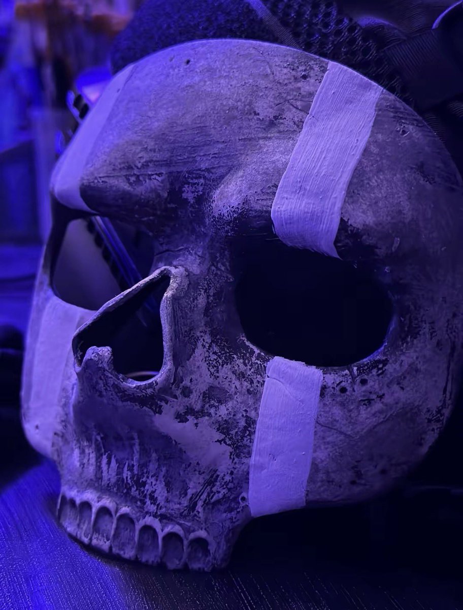 fear_some_1's tweet image. سويت القناع وصار جاهز ✅..

راح يجي تصميم ستاند سماعه "🎧"أسطووووووري 🔥☠️..
_ghost
#callofduty 
#cod