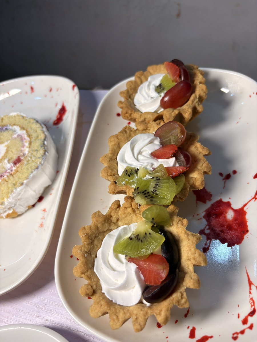 IbigbemiB's tweet photo. Your dessert table, your choice here are some of the sweet options we offer when you book us as your dessert vendor. You also get to choose your favorites when you order with us. https://t.co/6XGokQrZxc