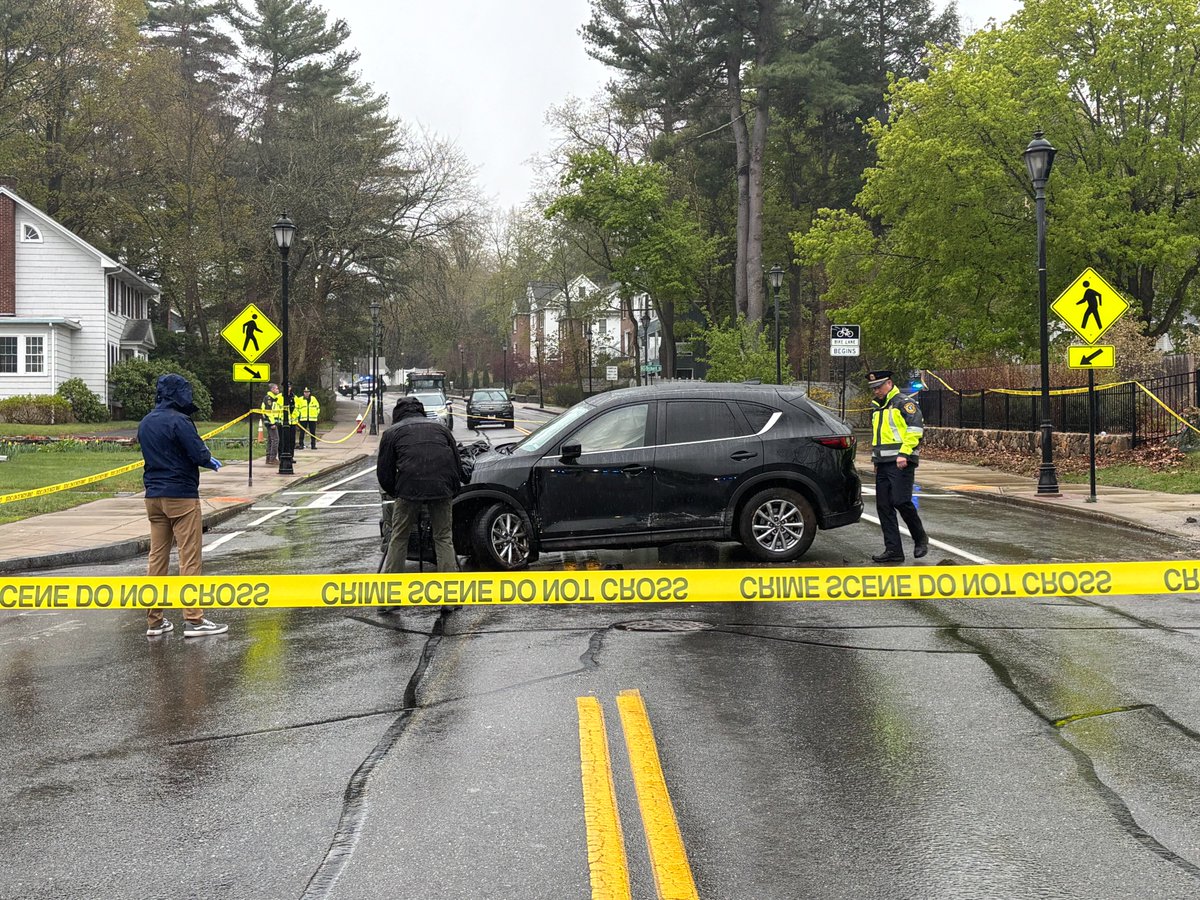 Wellesley Police tweet media