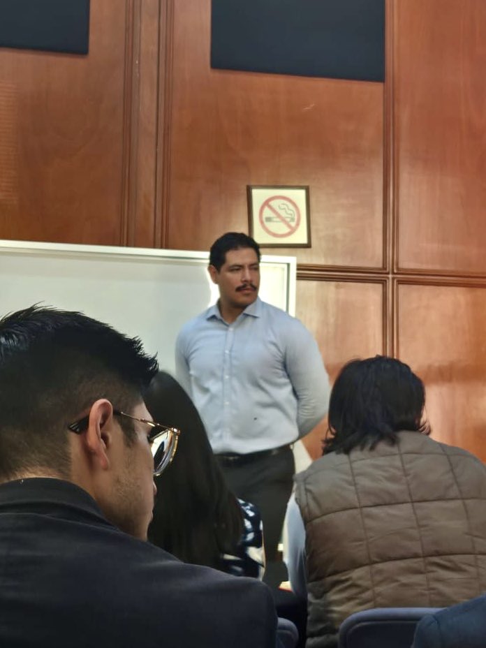 VictorMilv's tweet photo. Tuve el gusto de impartir la materia de apertura del Curso Básico de Formación y Preparación de Personas Secretarias del PJF, en el aula de la @SCJN. Fue un auténtico privilegio compartir este espacio con colegas de tan alto nivel.

Exploramos la complejidad de la función jurisdiccional y, sobre todo, la secretarial. El encuentro fue una valiosa oportunidad para reconocer, en colectivo, la capacidad de quienes fortalecen la impartición de justicia desde el interior y con una visión renovada.