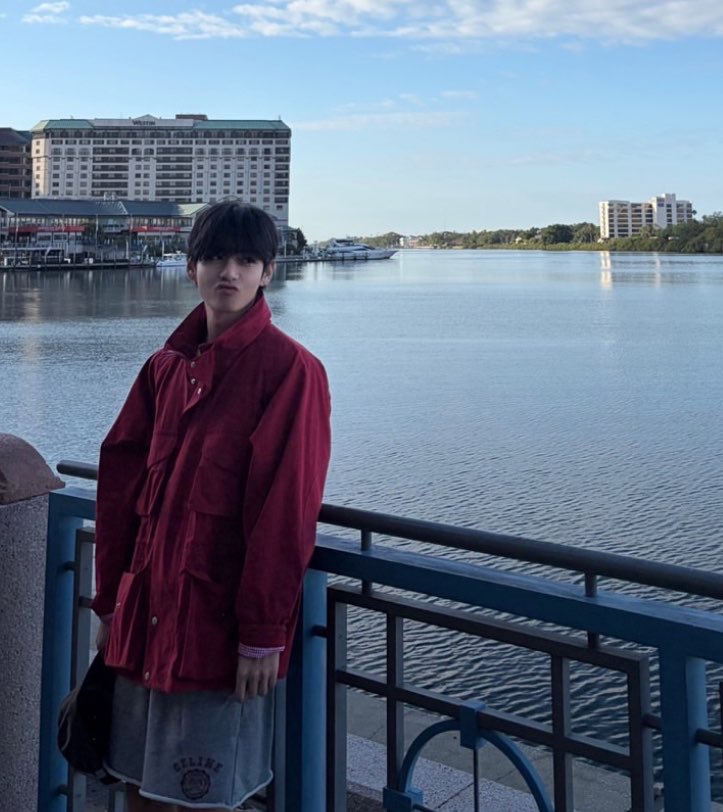 เอ๋ง tweet media