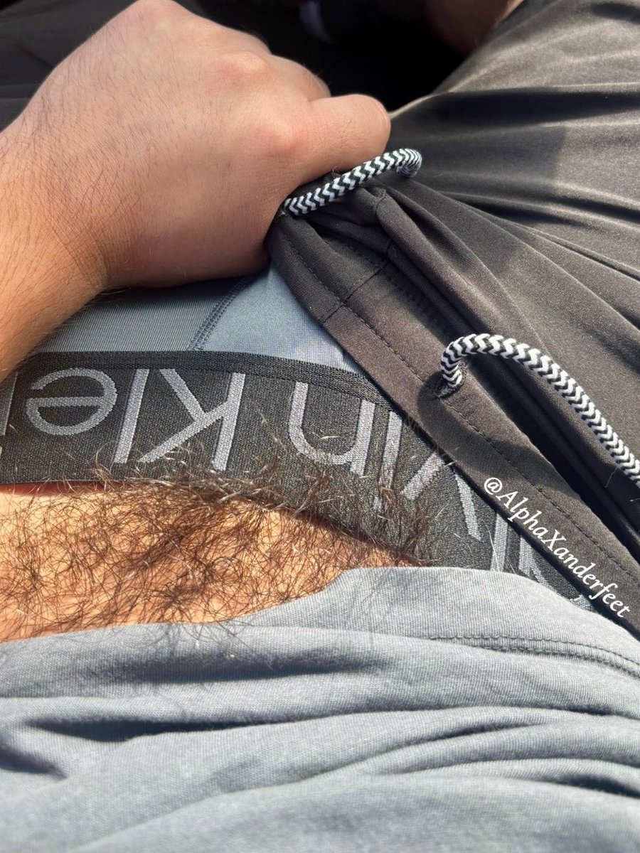 AlphaXanderfeet's tweet photo. Day 2 in these boxers, F@ggøț. Sitting at the office while my thick, ripe alpha scent rips through the fabric, musky and overpowering.😵💫😮💨 Sniff it, get addicted, and send. 💪🏻🤑
#findom #alphascent #cashmaster #paypig #alphaxanderfeet https://t.co/tNSKgpxjpr
