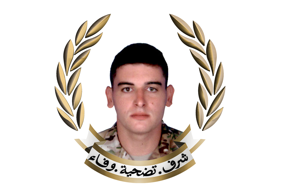 تنعى قيادة الجيش – مديرية التوجيه، المعاون الشهيد علي رفعت جابر الذي استشهد بتاريخ ٣٠ /٤ /٢٠٢٦ جرّاء استهداف إسرائيلي معادٍ في بلدة كفررمان - النبطية.
وفي ما يلي نبذة عن حياة الشهيد:
- من مواليد ٢٣ /١١ /١٩٩٥ كفرتبنيت – النبطية.
- حائز عدة أوسمة وتنويه العماد قائد الجيش وتهنئته