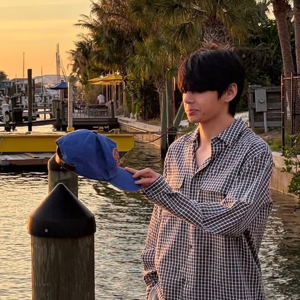 กอมอ⁷_ 𝐁𝐓(𝐒/𝐉) tweet media