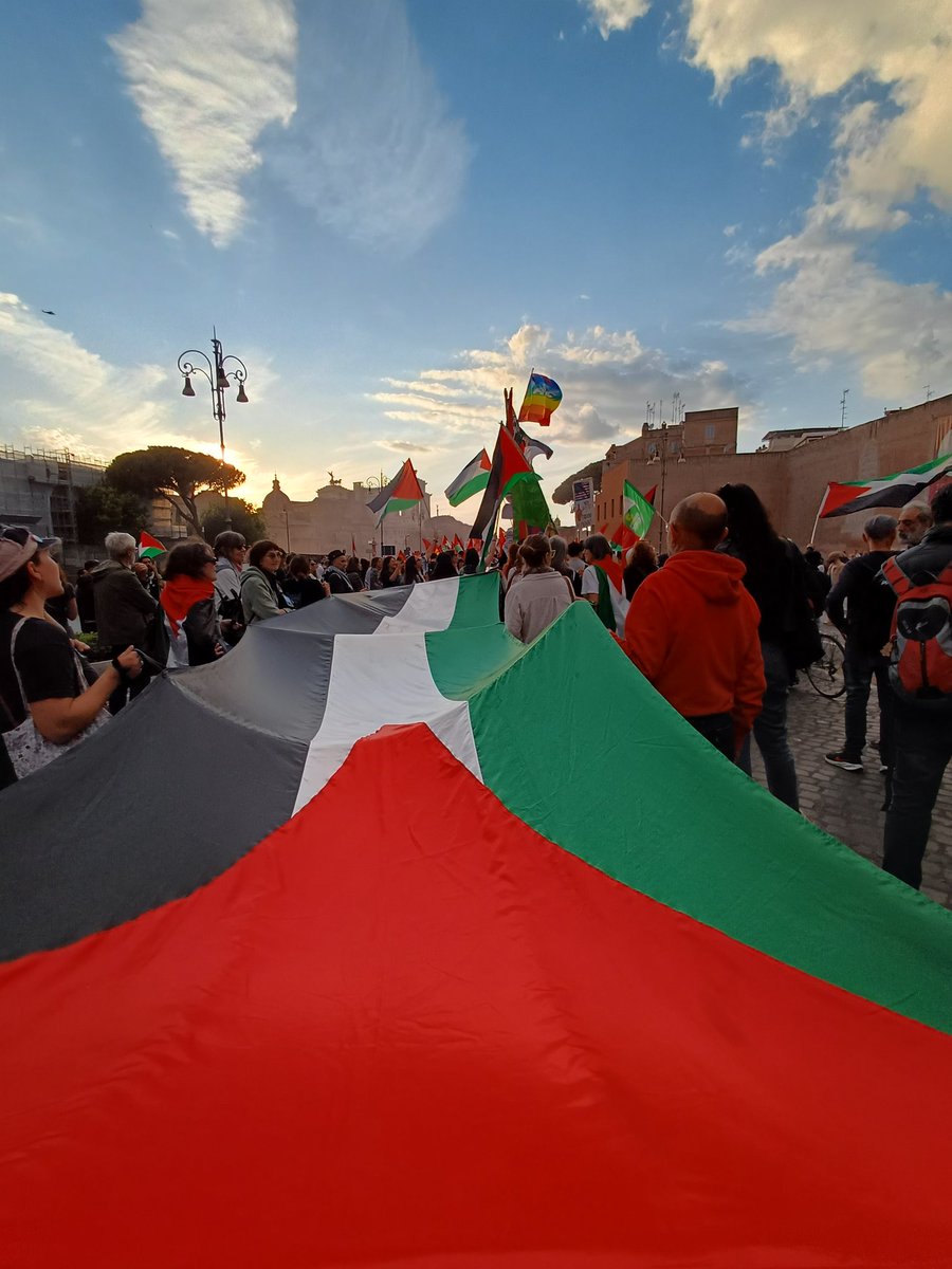 ilariasotis's tweet image. #Roma 
#globalsumudflotilla