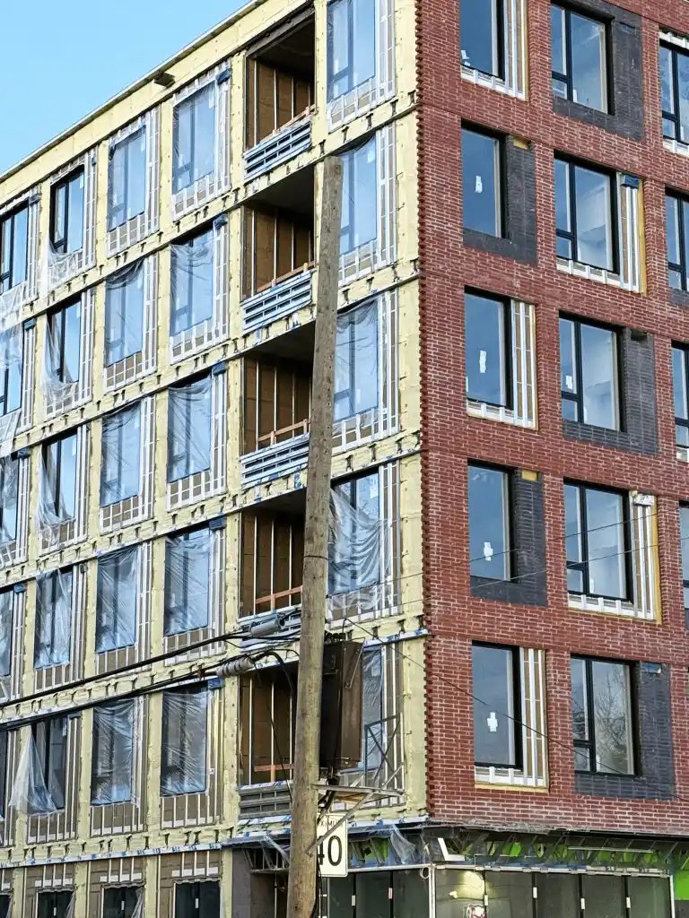 architectmag's tweet image. Architecture’s biggest risk isn’t design—it’s the supply chain.

Tariffs, delays, and global dependencies are reshaping cost, carbon, and housing delivery.

Specs = strategy now.

👉 Read more: bit.ly/3OTsvln

#Architecture #SupplyChain #HousingCrisis #EmbodiedCarbon