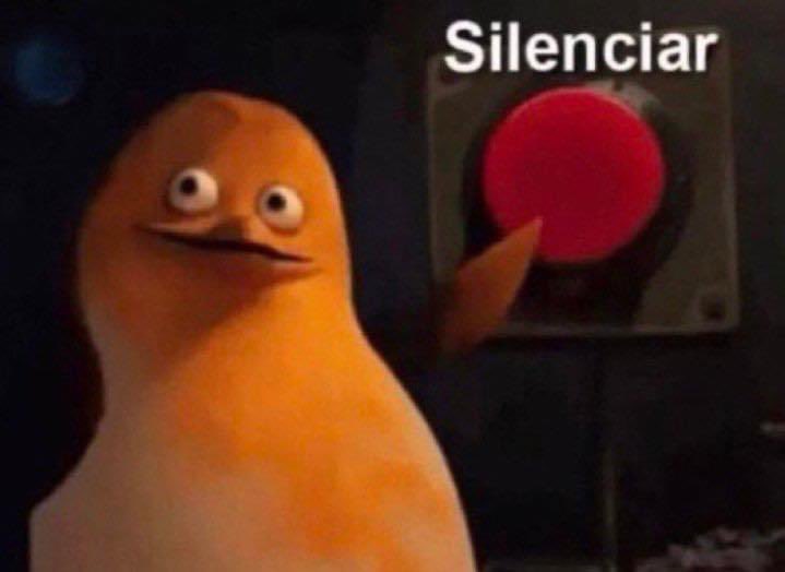 "Me incluyen en un chat grupal en Whats"

Yo: ...