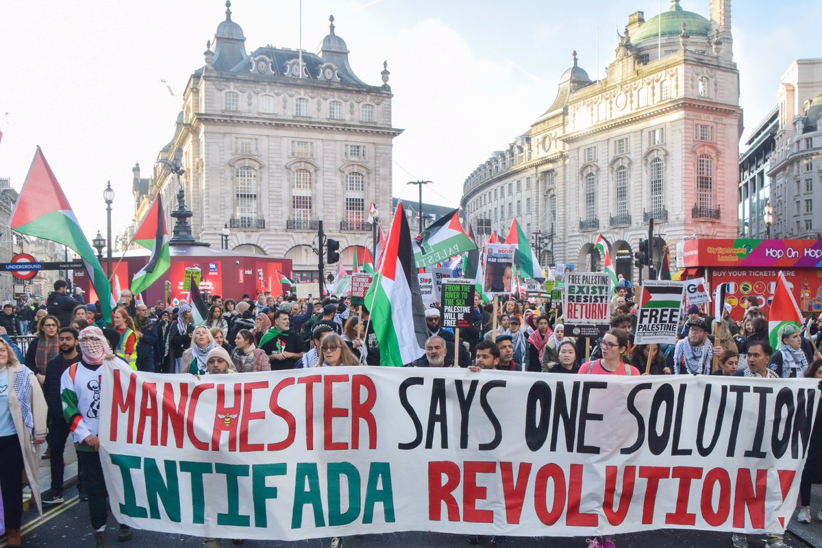 Alex Armstrong tweet media