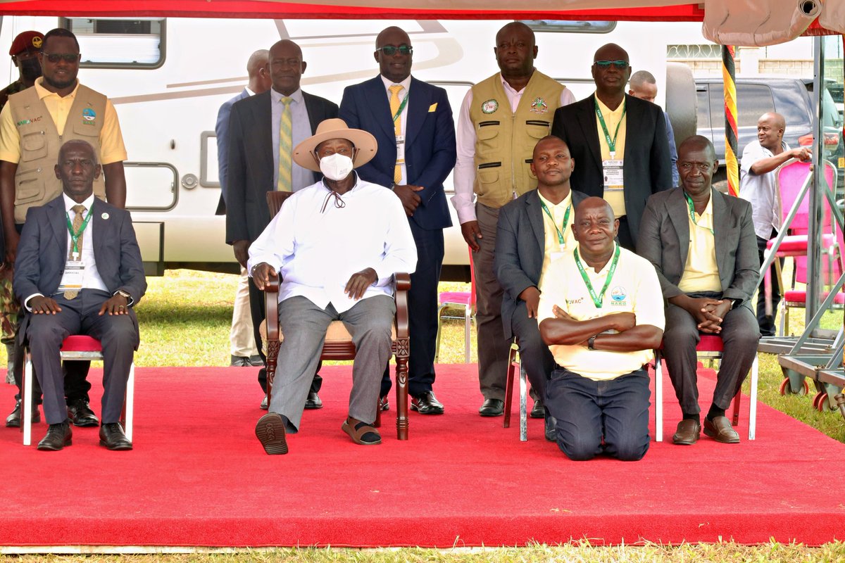 Dear <a href="/KagutaMuseveni/">Yoweri K Museveni</a> I write to you with grief and pain because maybe you can help cub the impunity by the speaker <a href="/AnitahAmong/">Anita Annet Among</a> . Today her escorts shot a female driver because she didn't give her a right of way to her residence but being a female driver there are many reasons