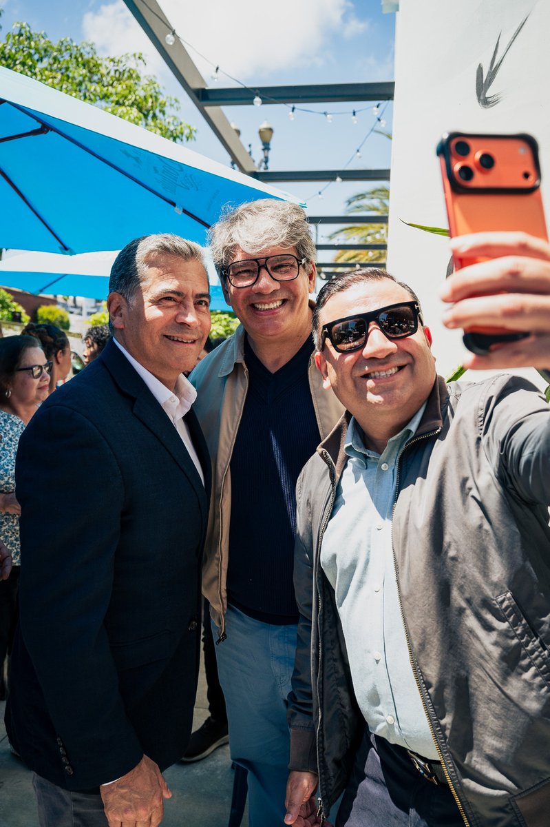 Xavier Becerra tweet media