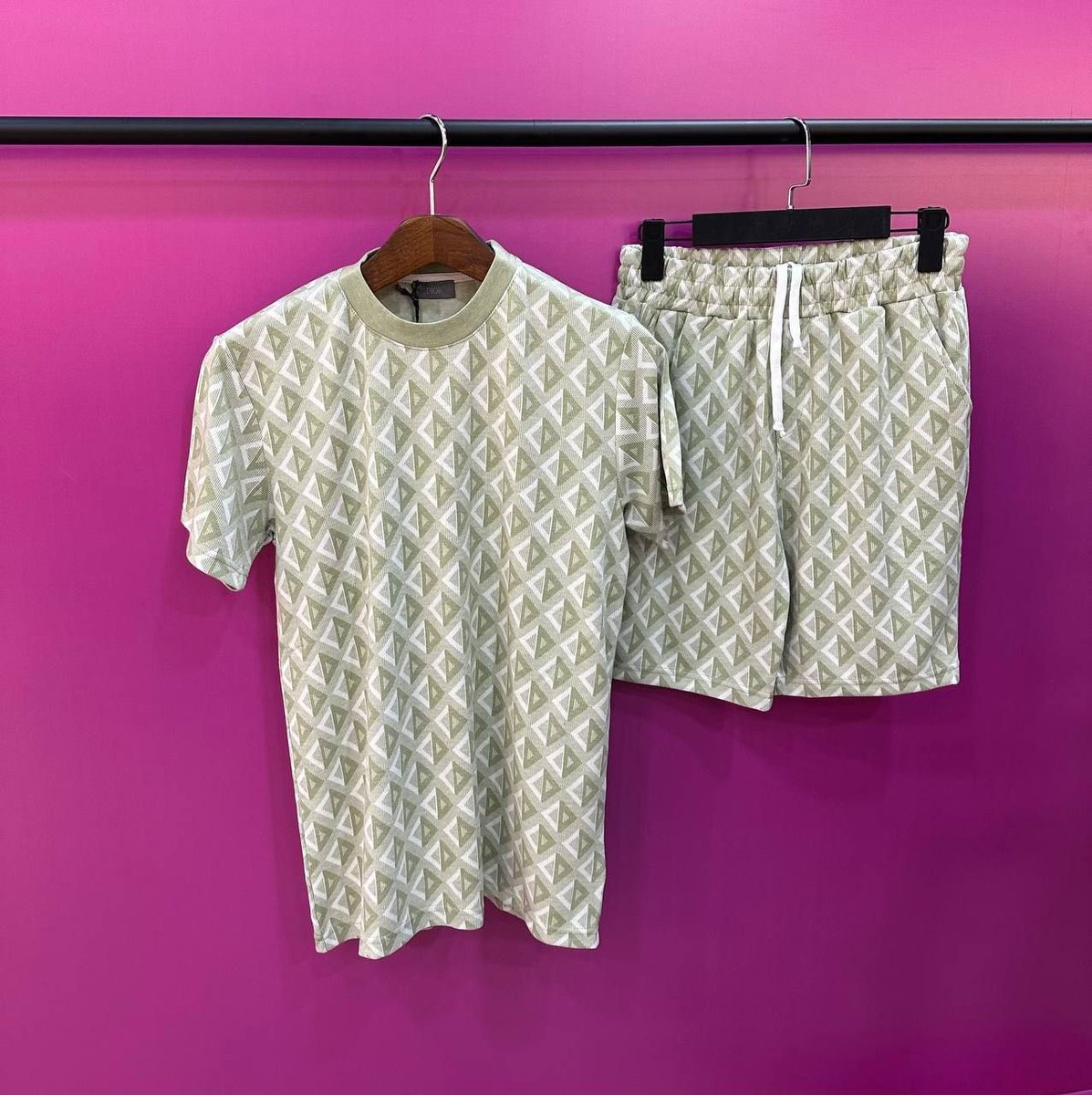 sapdeluxe's tweet image. #SummerSet
#MatchingSet
#TwoPieceSet
#SummerStyle
#MenStyle
#WomenStyle
#CasualFit
#VacationOutfit