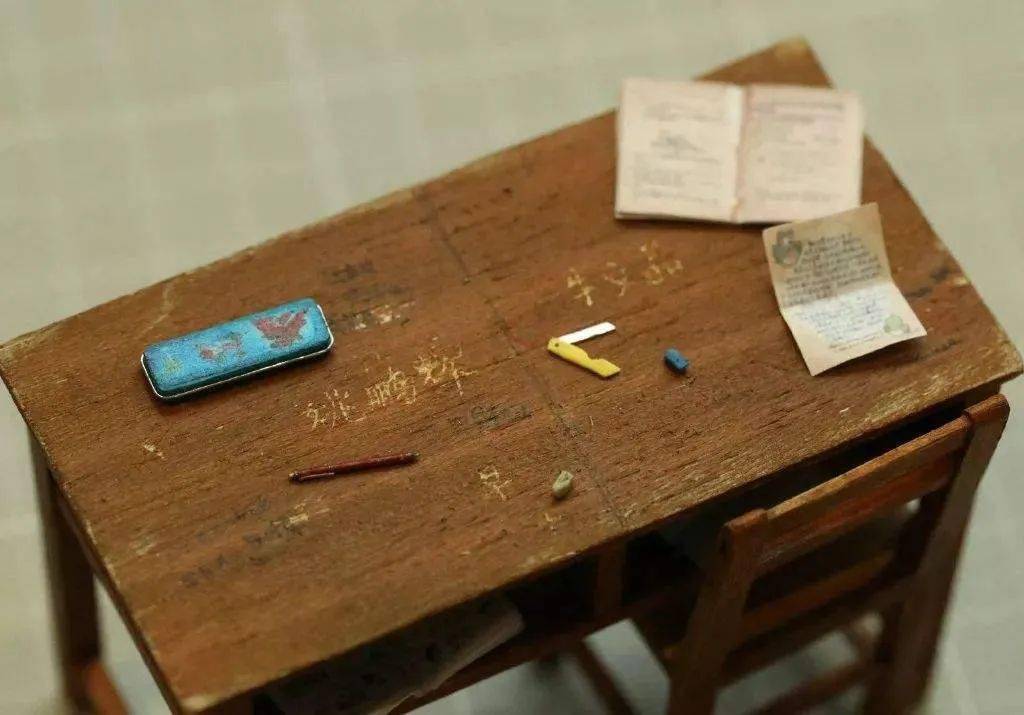 JoaoVic41863617's tweet image. "T-minus 0: Our desks are clear, diplomas are in hand—this chapter ends, but the adventure starts now.  #ClassOf2024 #ForeverGrads"