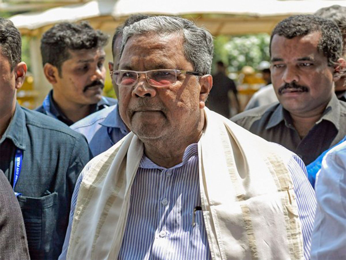 ani_digital's tweet image. Bengaluru Authority commissioners meet under CM chairmanship after 7 died in Bengaluru Hospital wall collapse

Read @ANI Story | aninews.in/news/national/…

#Siddaramaiah #Bengaluru #WallCollapse #Meeting