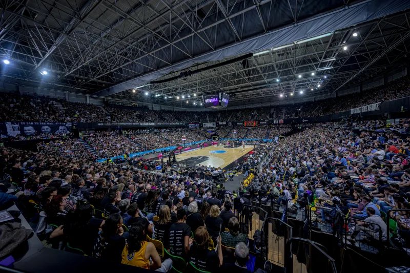 Congratulations <a href="/bilbaobasket/">Surne Bilbao 😎</a> on winning <a href="/FIBAEuropeCup/">FIBA Europe Cup</a> - a truly deserved achievement. 
Thank you for the outstanding hospitality and for the exemplary behavior of your fans, who showcased the true spirit of the game.  
Respect on and off the court. 🤜🏻🤛🏻